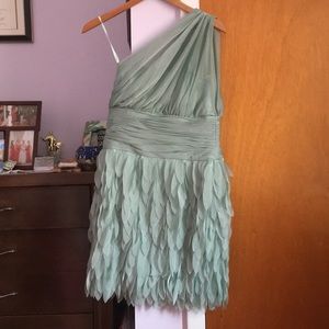 Selling party dress. Size 8 ! Worn once or twice